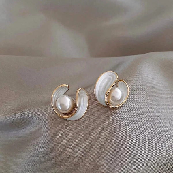 Luxuriøse øreringe med hvid opal og perle i guld - - 0 - New old_google - Fashionfordays