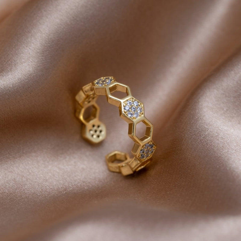Honeycomb-ring i guld og krystal - Default Title - Ring - - Fashionfordays